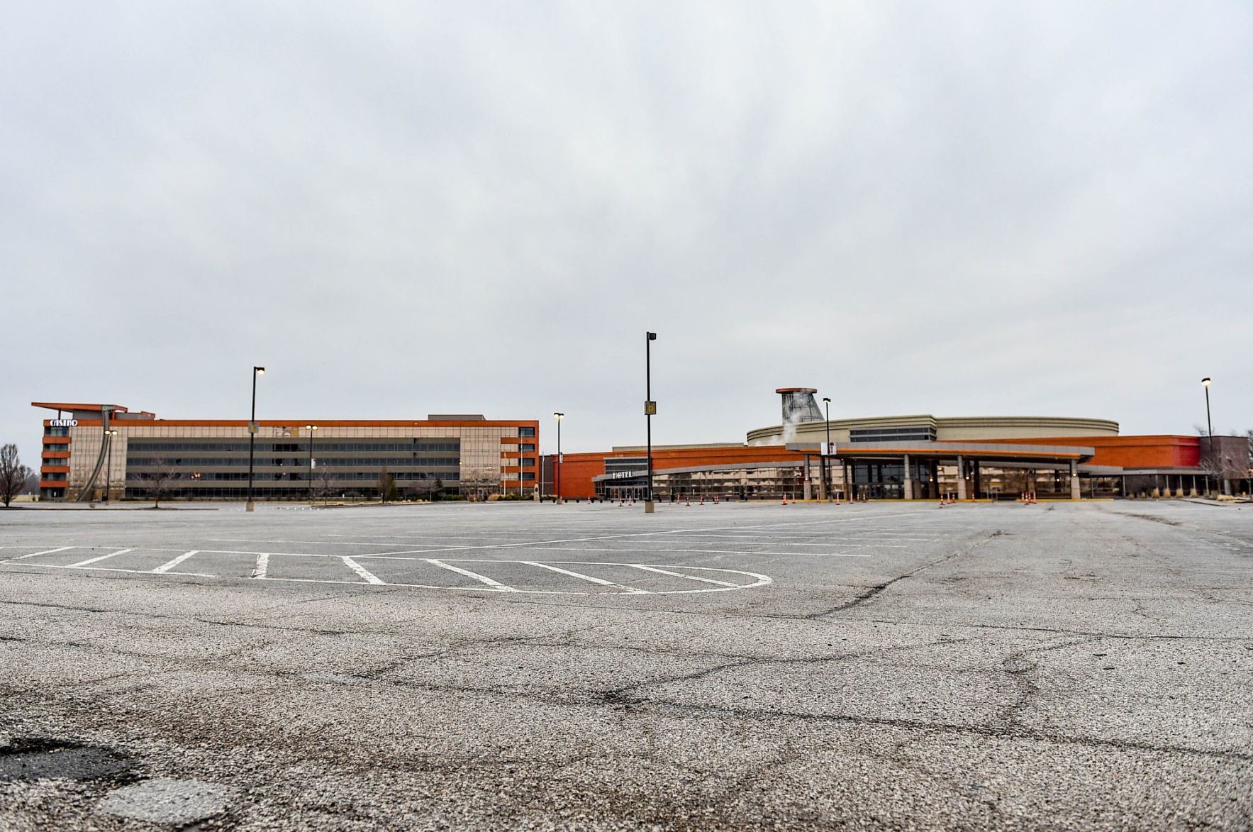 031820-qc-nws-covidcasinos-002